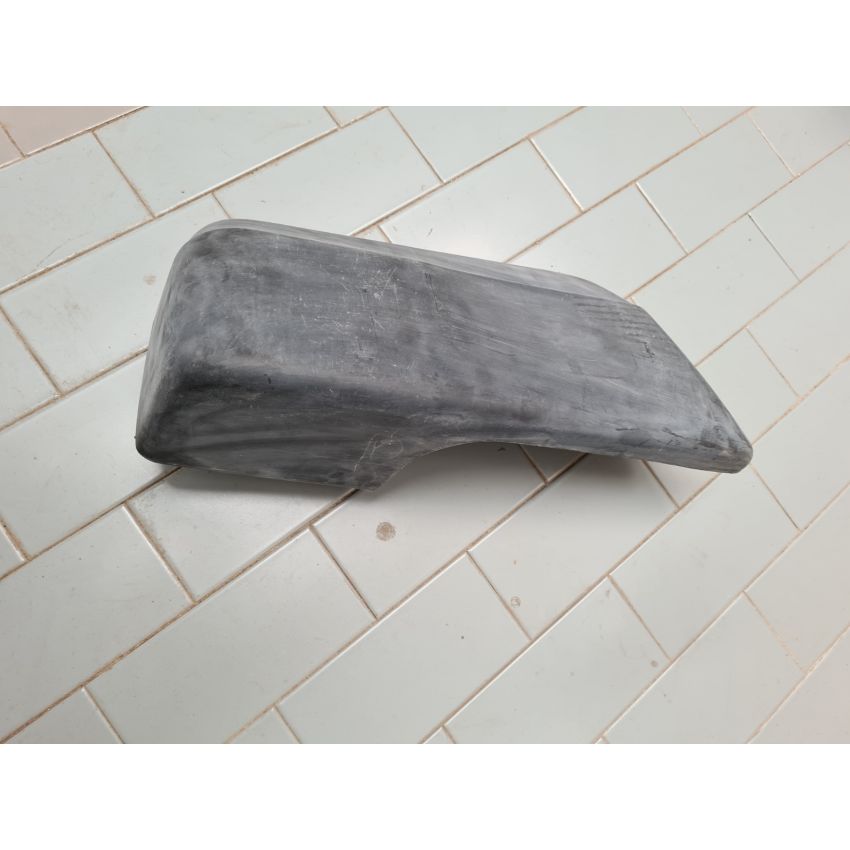 Canto pára-choques tras esq. versão curta